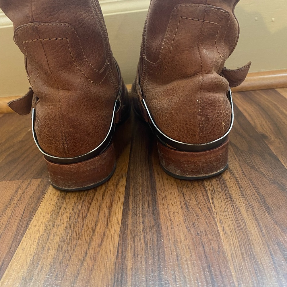 Ugg Ridding Boots - Picture 5 of 6